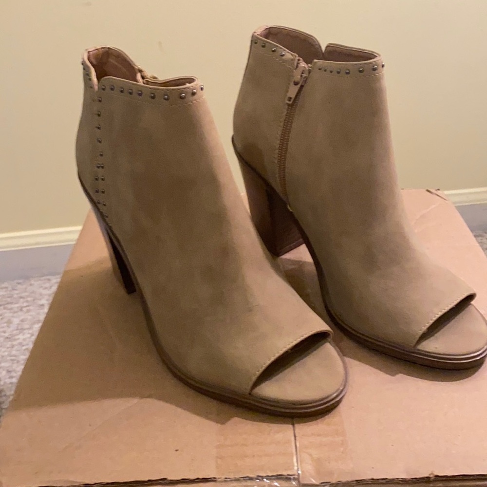 Shade Booties